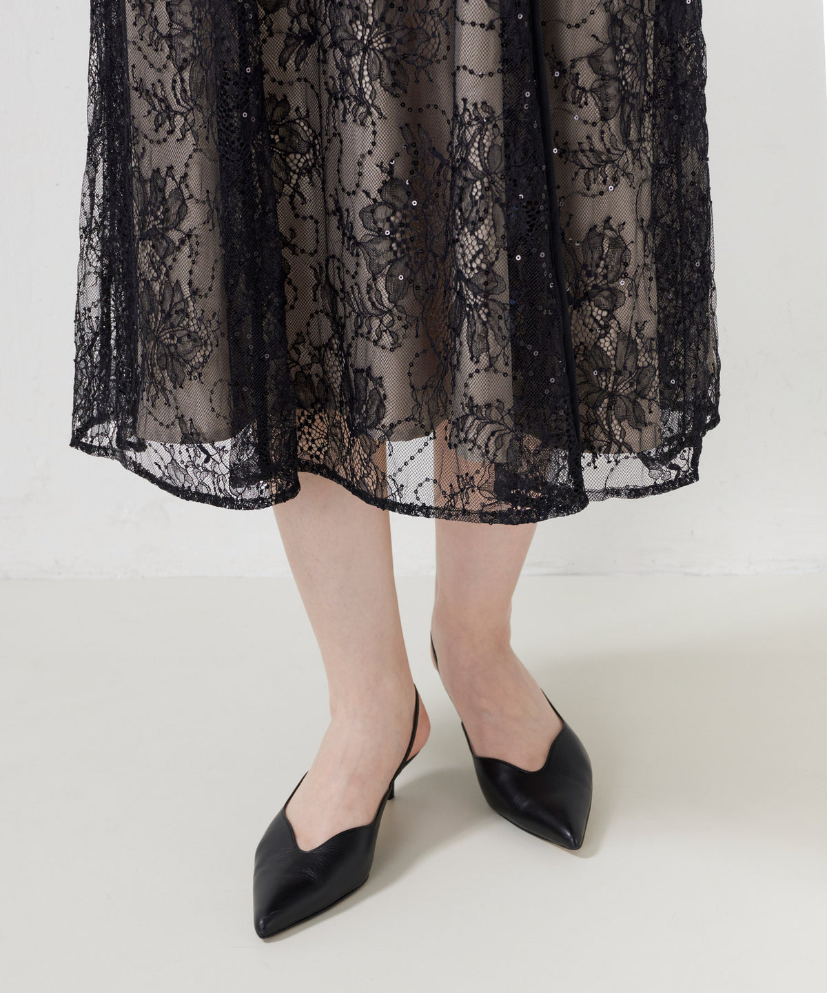 スパンコール刺繍レースAラインドレス