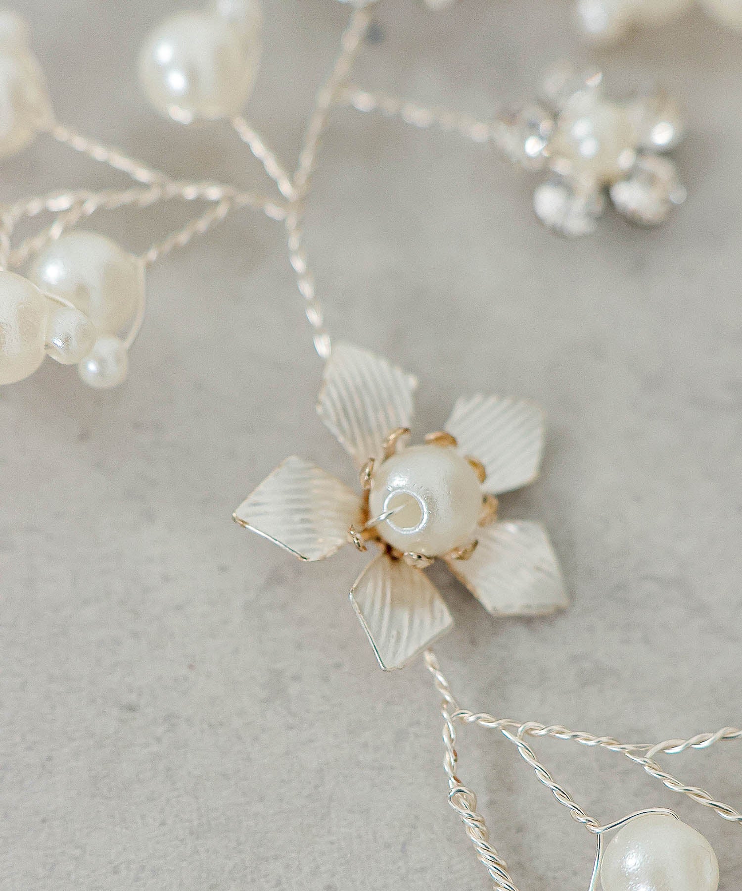 パール ビジュー フラワー リーフ ヘッドドレス ヘアアクセサリー