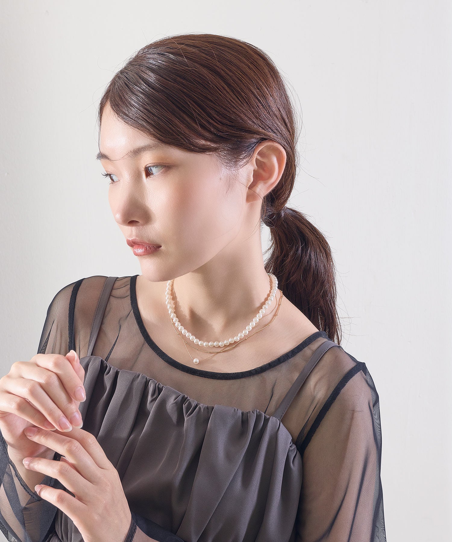 パールスネークチェーンワンポイント3連ネックレス