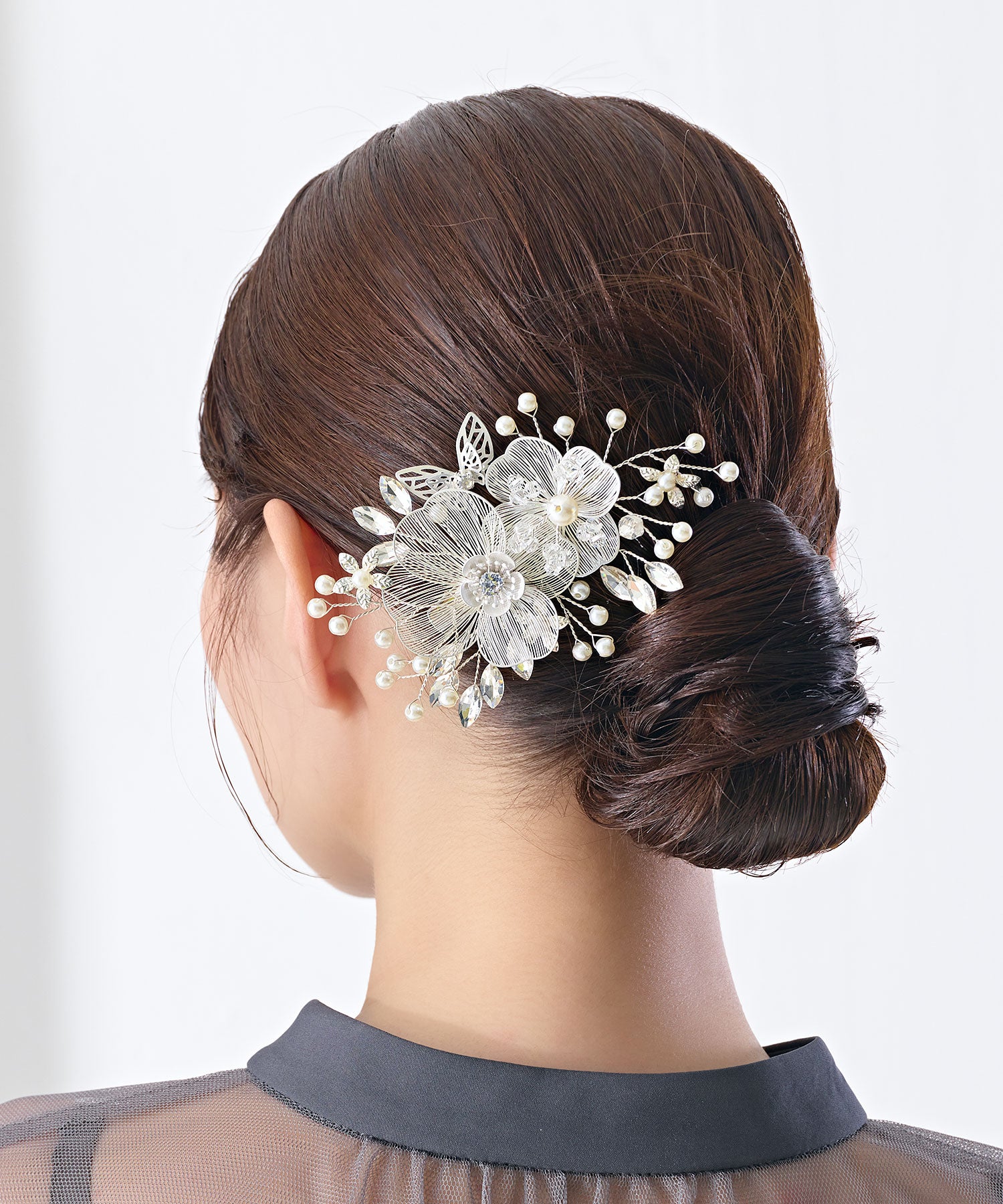 フラワー立体メタルビジューヘアクリップ