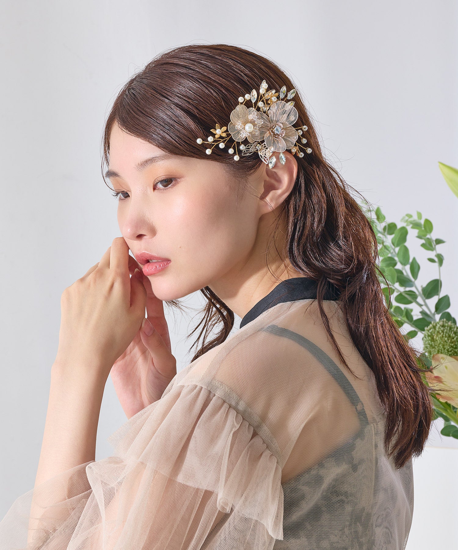 フラワー立体メタルビジューヘアクリップ