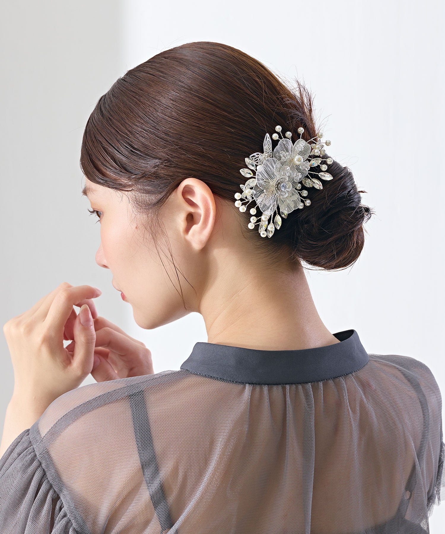 フラワー立体メタルビジューヘアクリップ