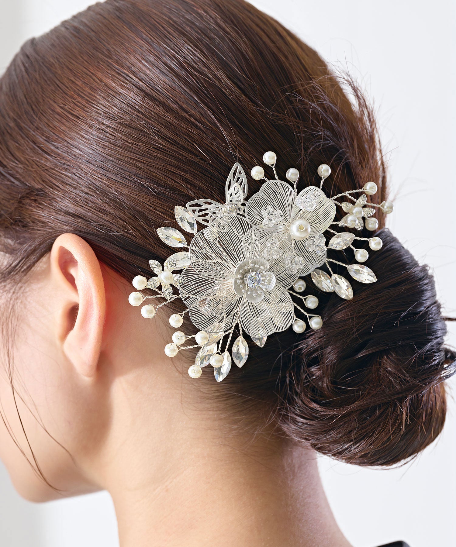 フラワー立体メタルビジューヘアクリップ