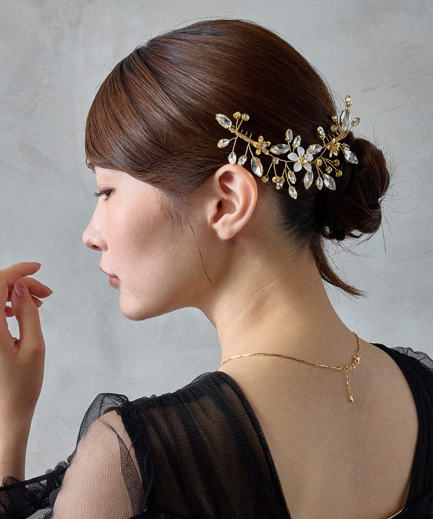フラワービジューアーチヘアコーム
