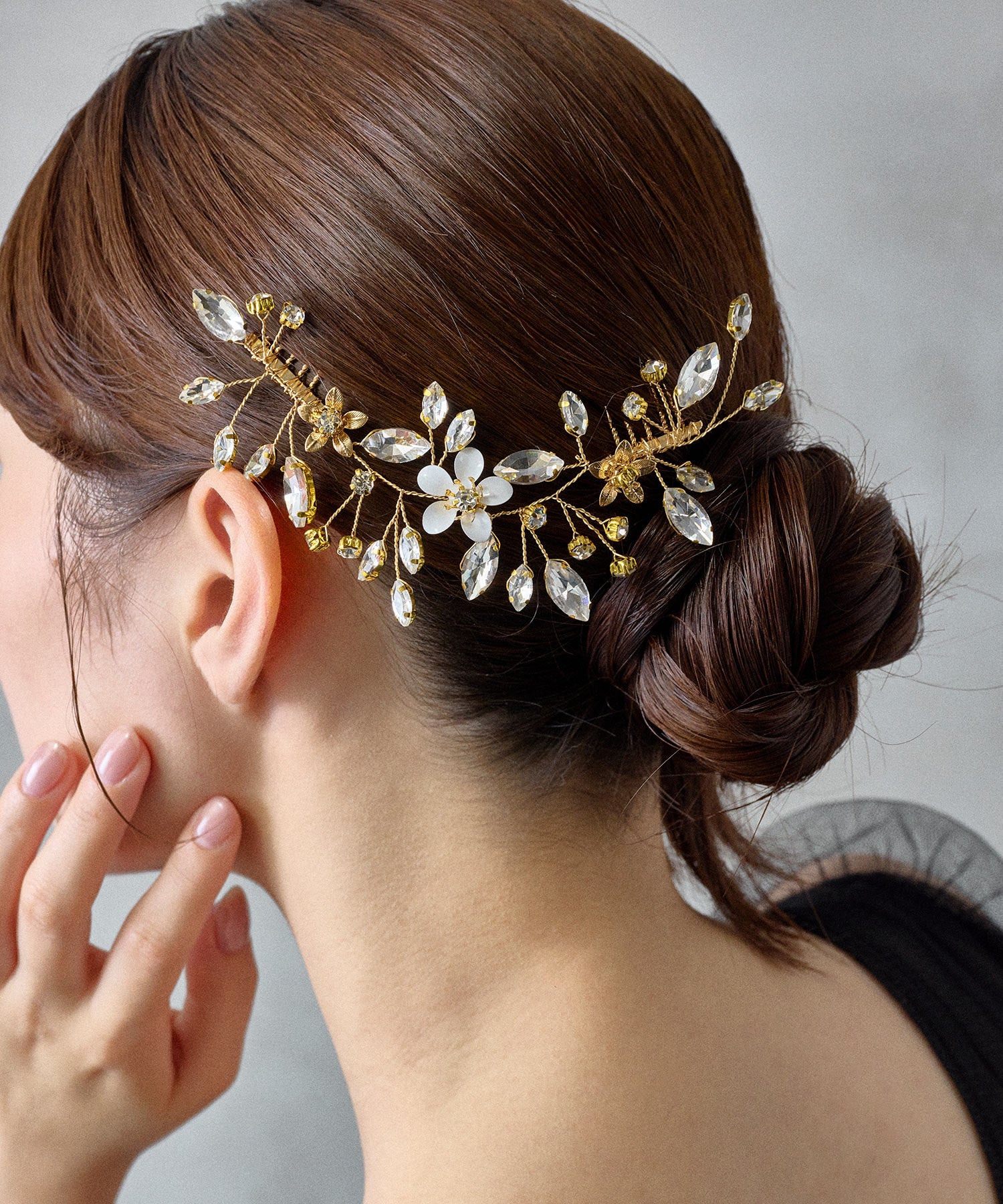 フラワービジューアーチヘアコーム