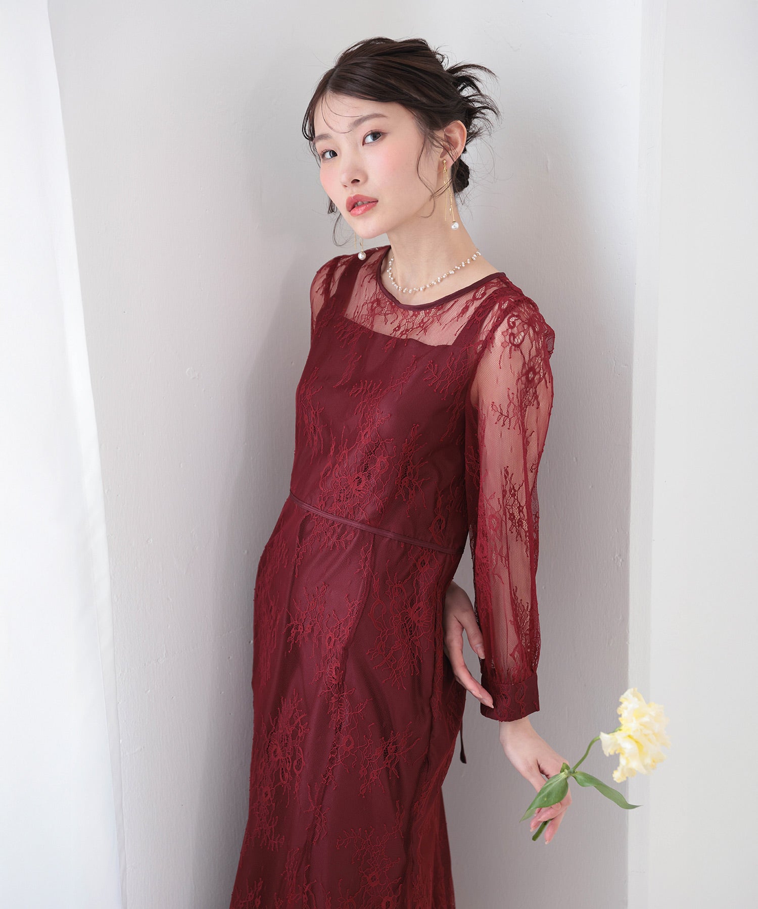 リボン付き総レースタペストリー 刺繍総レースバックリボンカフスボタンフレアドレス