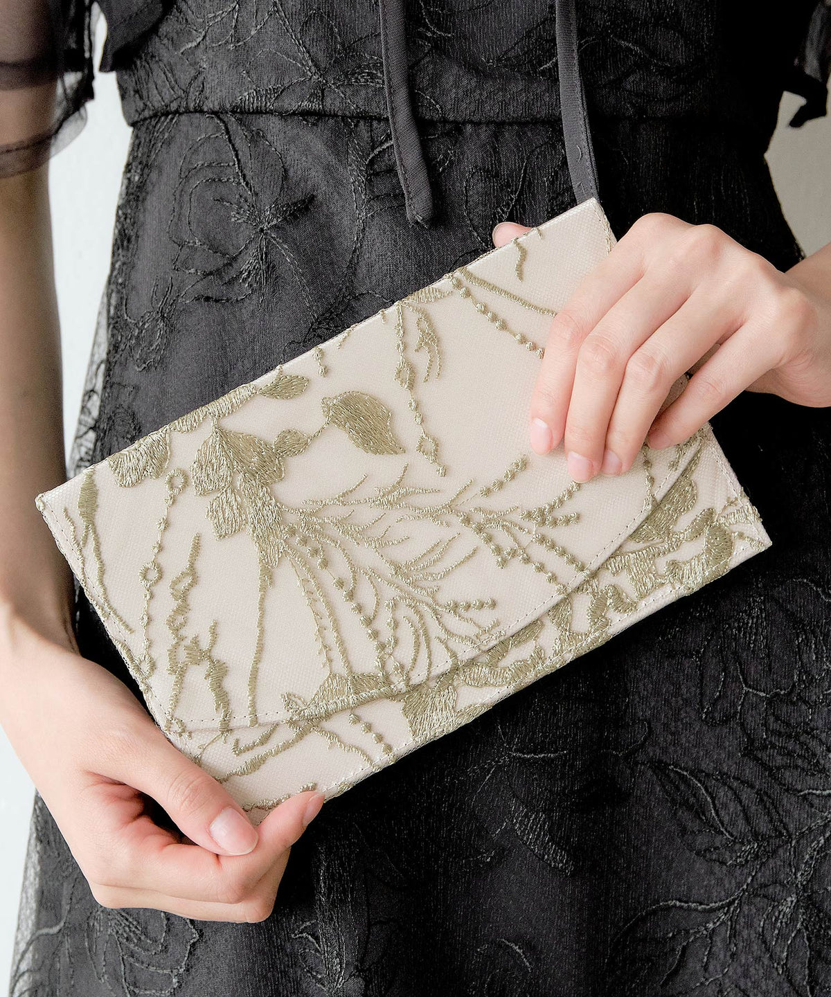 サテン刺繍レース袱紗