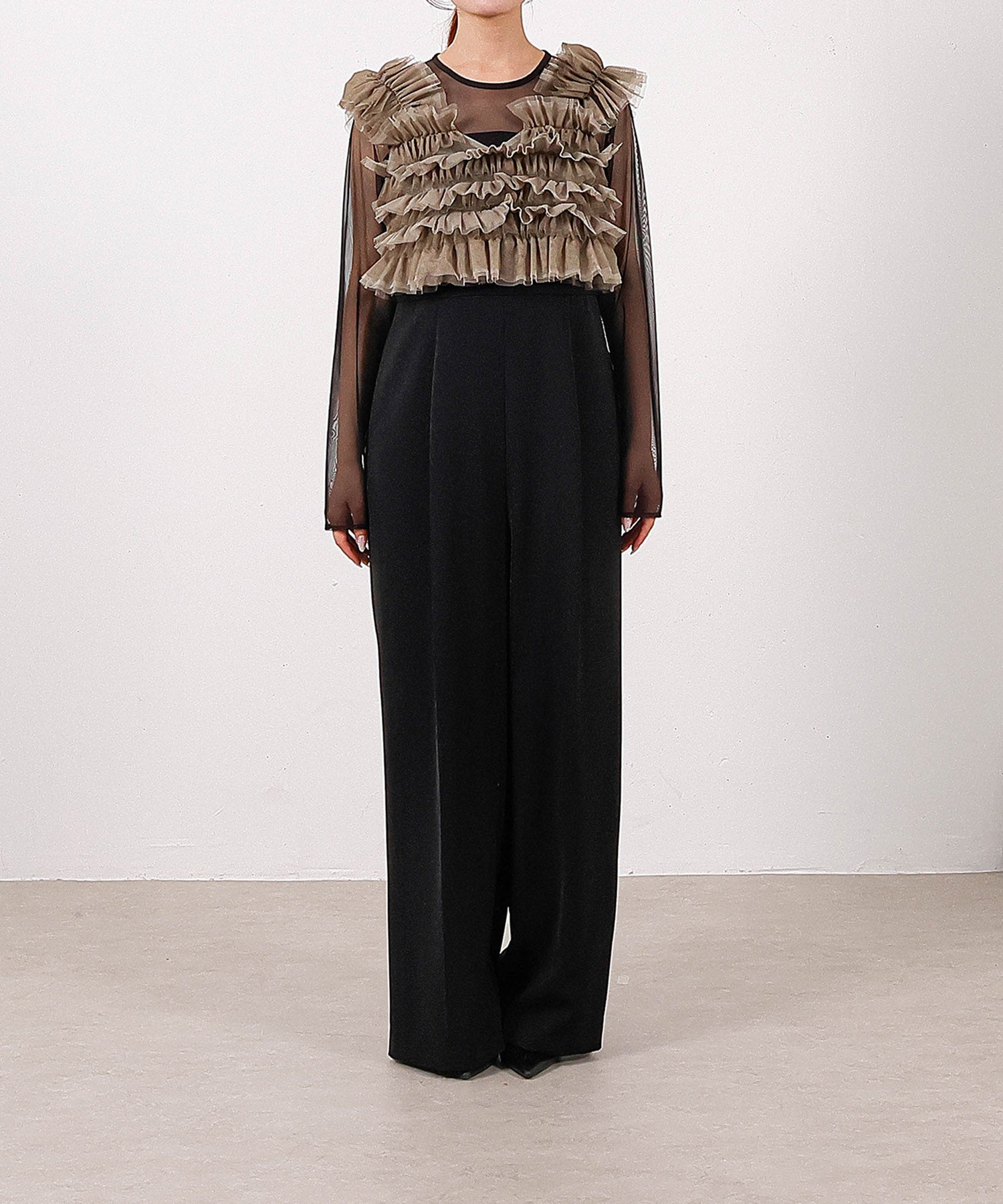 身長154cm / 着用 M<br>
普段着 SS or S / 骨格ウェーブ