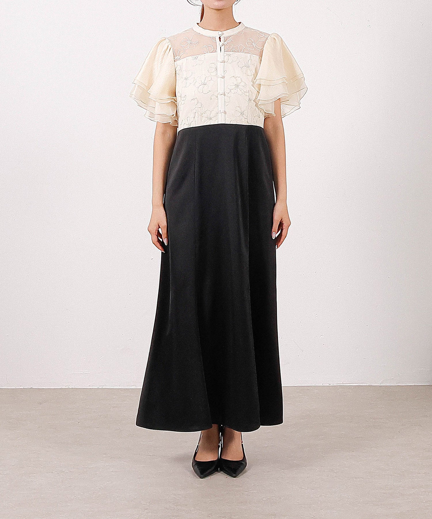 身長154cm / 着用 S<br>
普段着 SS or S / 骨格ウェーブ