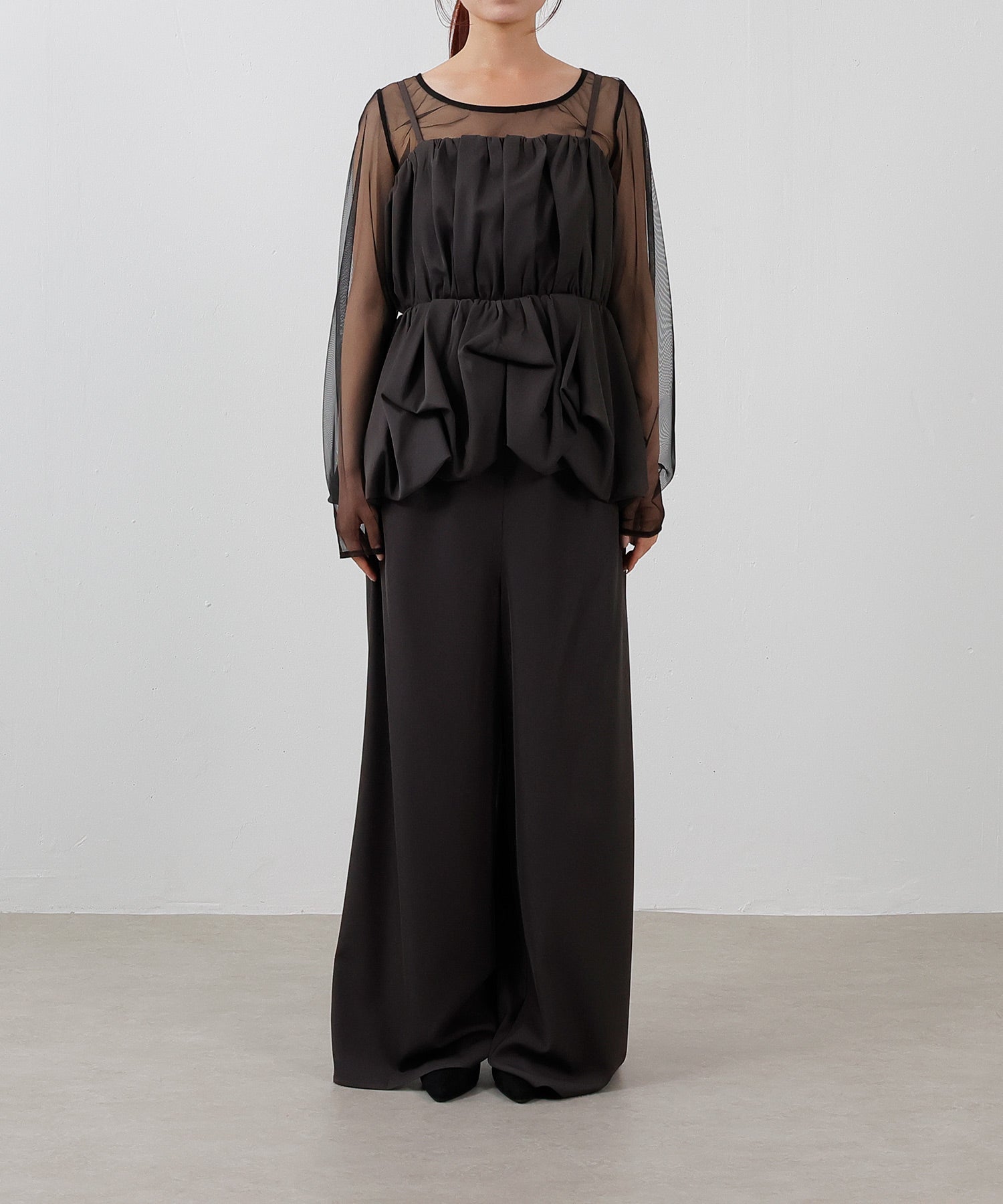 身長154cm / 着用 M<br>
普段着 SS or S / 骨格ウェーブ