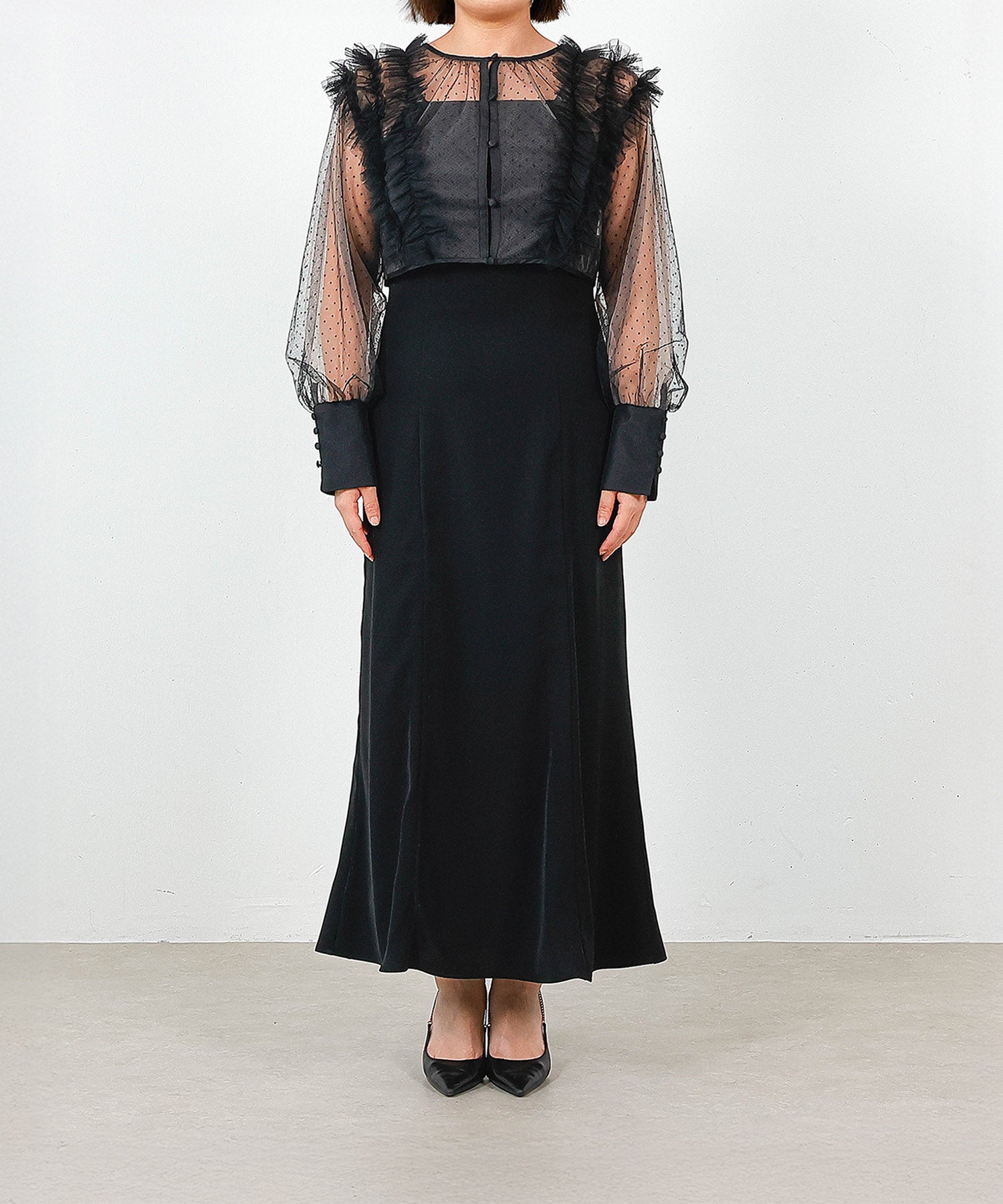 身長159cm / 着用 M<br>
普段着 M or L / 骨格ストレート