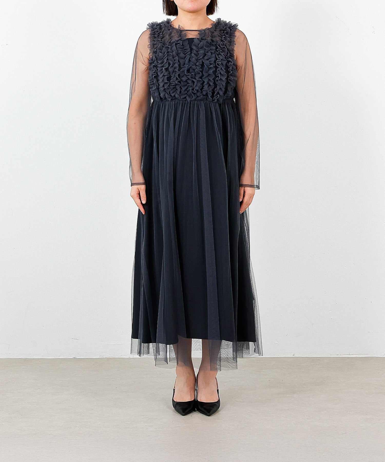 身長159cm / 着用 M<br>
普段着 M or L / 骨格ストレート