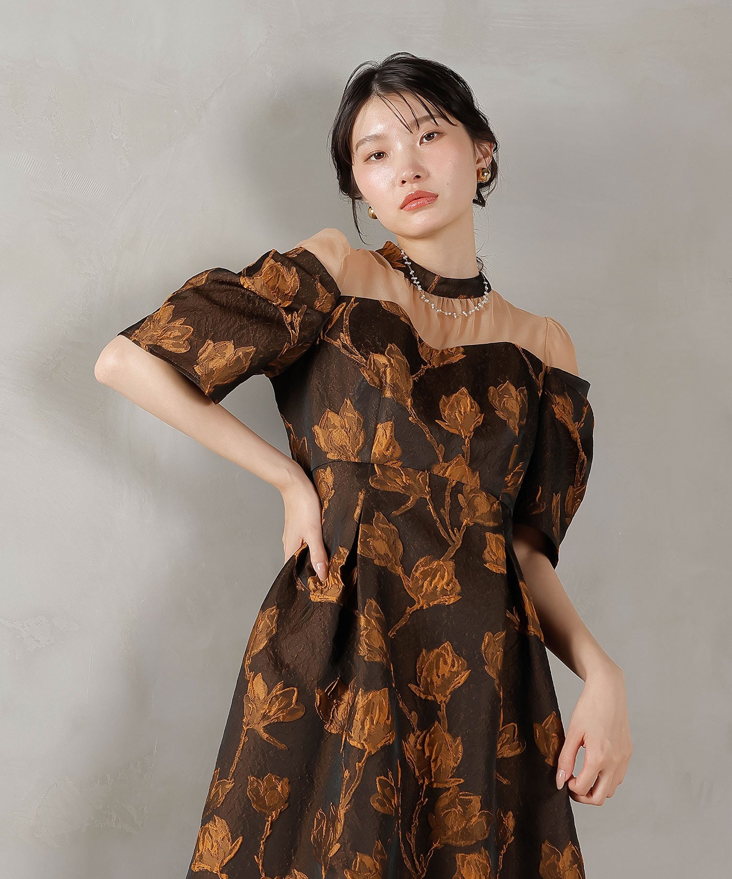 ジャガード花柄チュールオフショル風タックAラインドレス