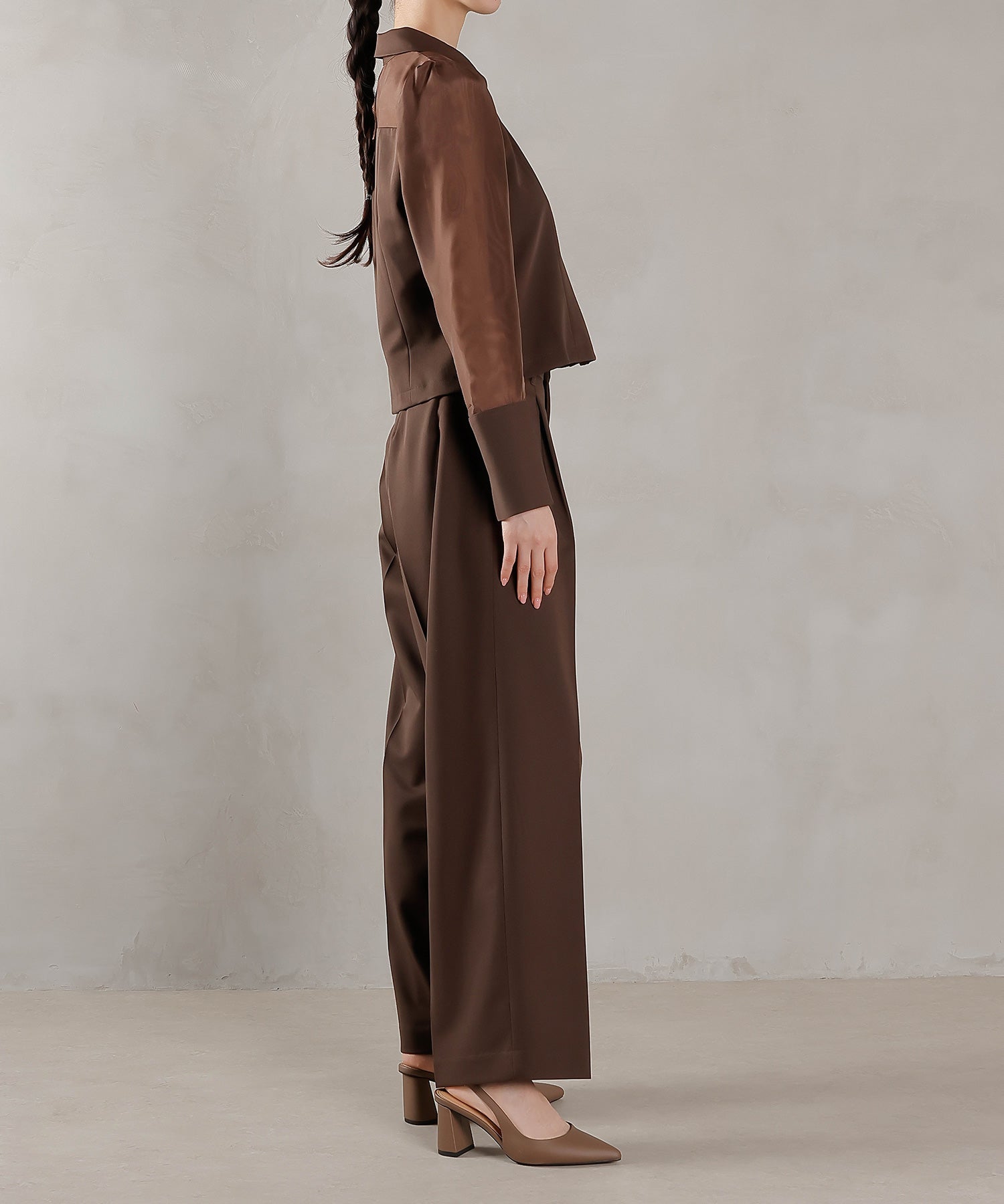 襟付きシャツトップス テーパードパンツドレス セットアップ