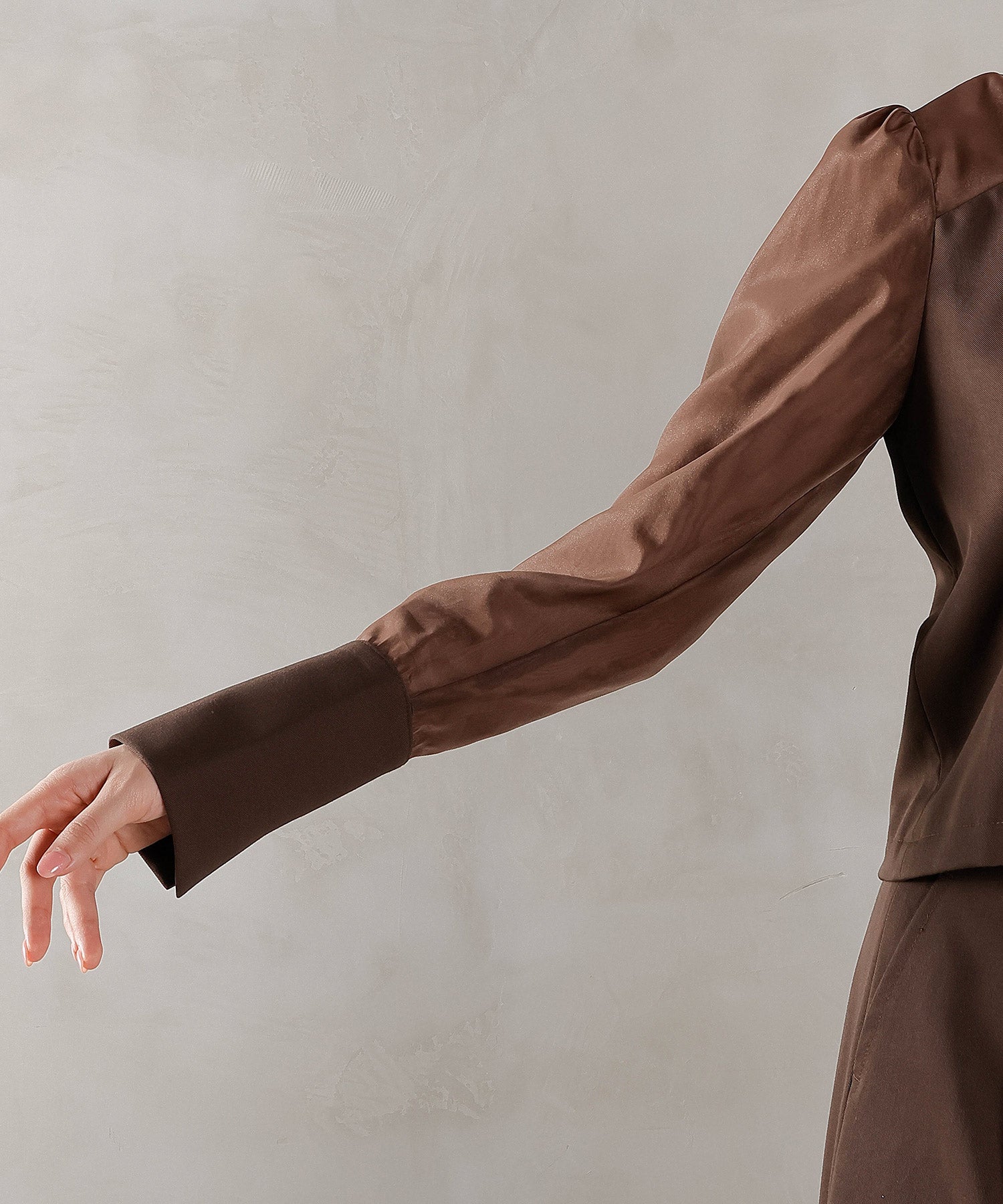 襟付きシャツトップス テーパードパンツドレス セットアップ