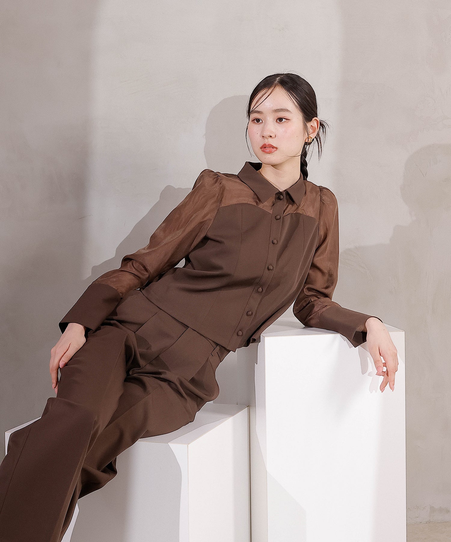 襟付きシャツトップス テーパードパンツドレス セットアップ