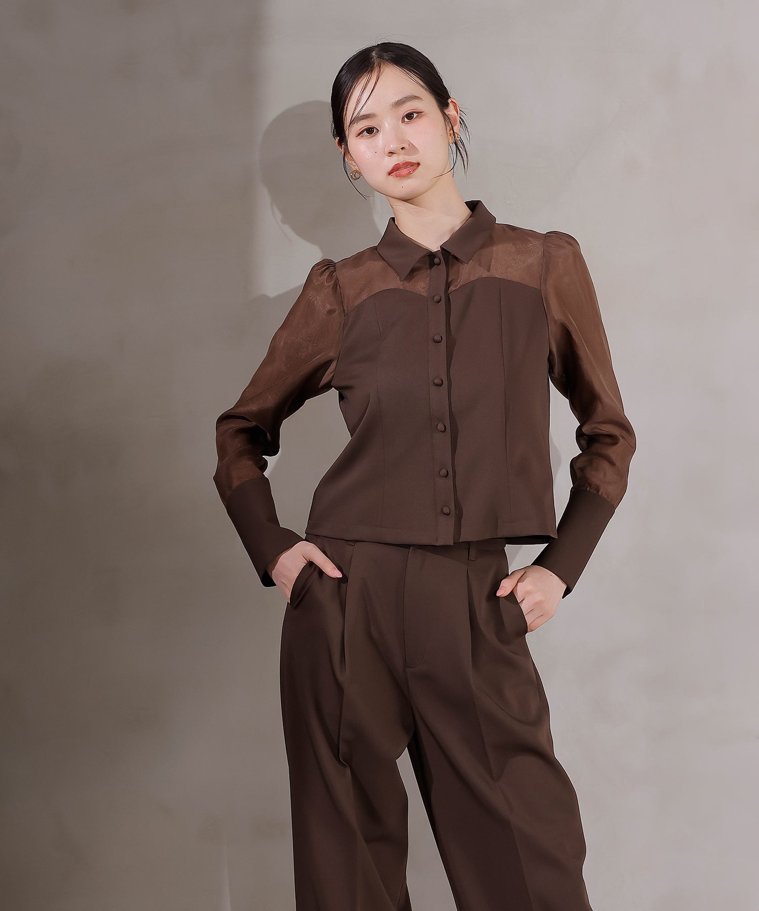 襟付きシャツトップス テーパードパンツドレス セットアップ