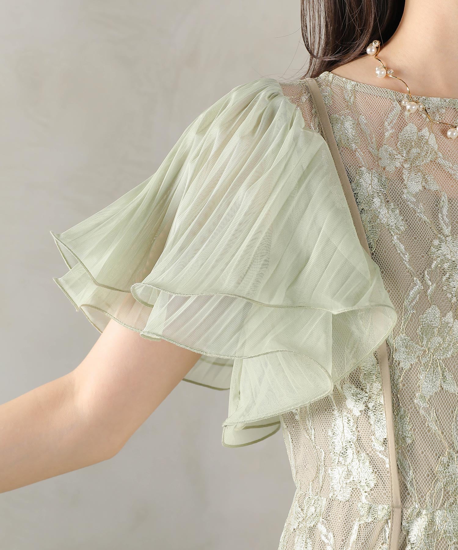 花柄刺繍パイピングエアリースリーブAラインドレス