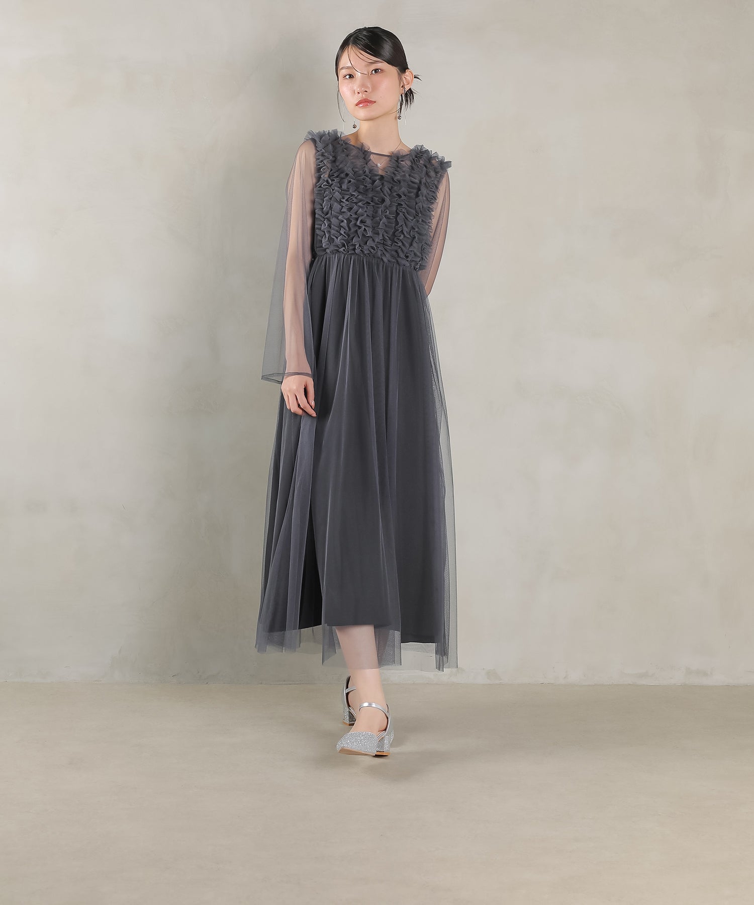 167cm / 着用 M / チャコールグレー