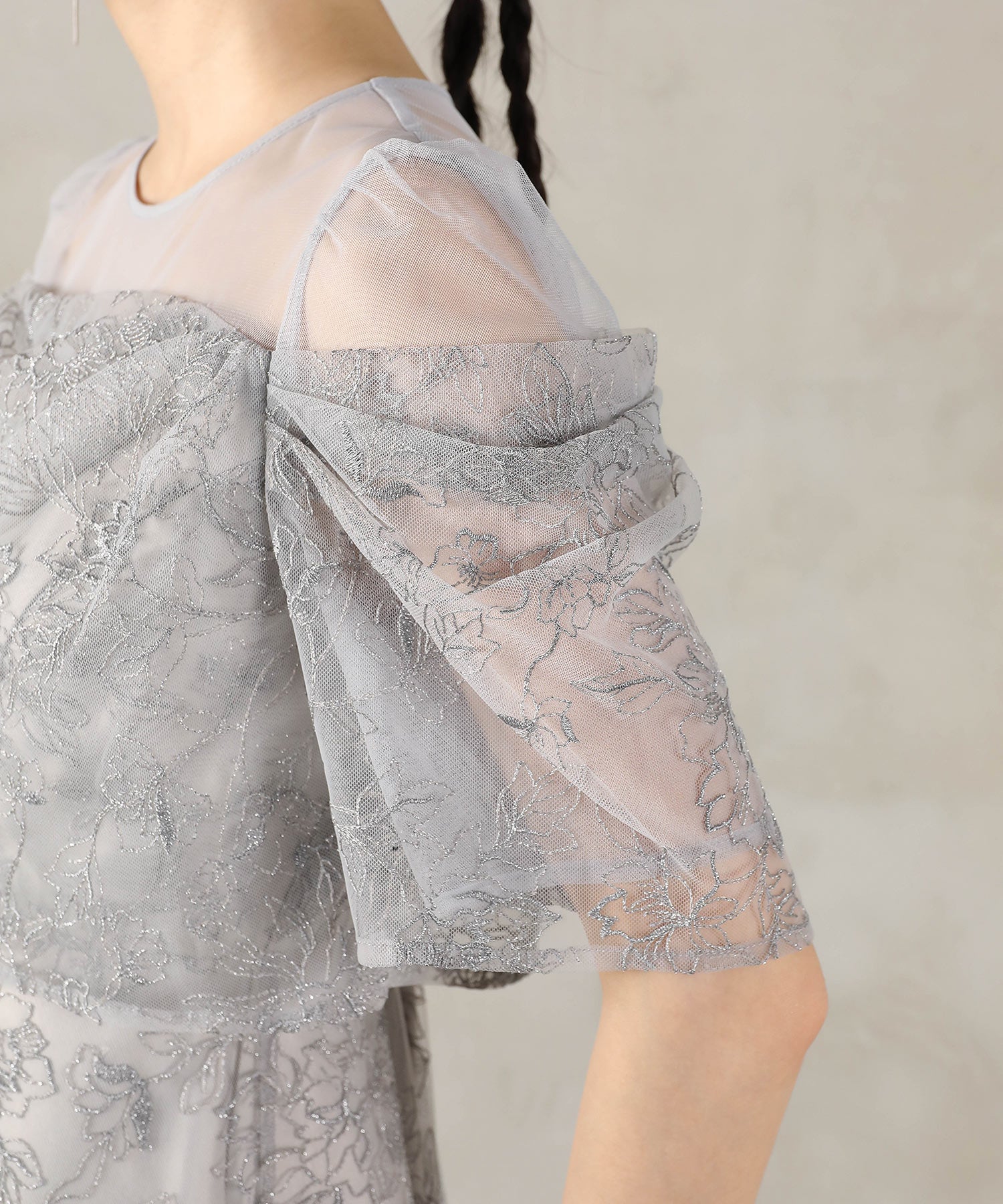 ラメ刺繍花柄オフショル風タックスリーブAラインドレス