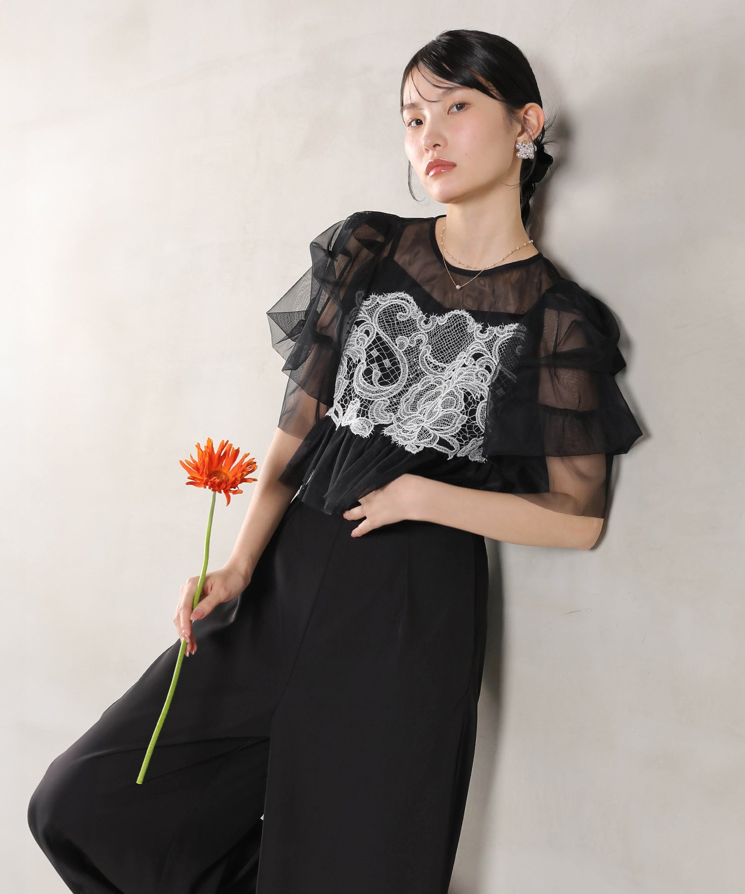 花柄刺繍チュールボリュームスリーブパンツドレス