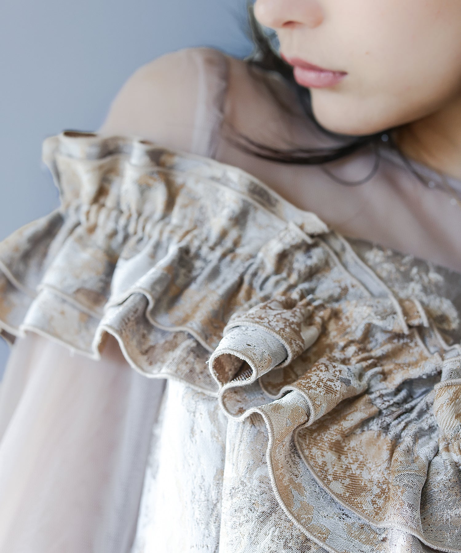 ハートネックフリルジャガードワンピースドレス