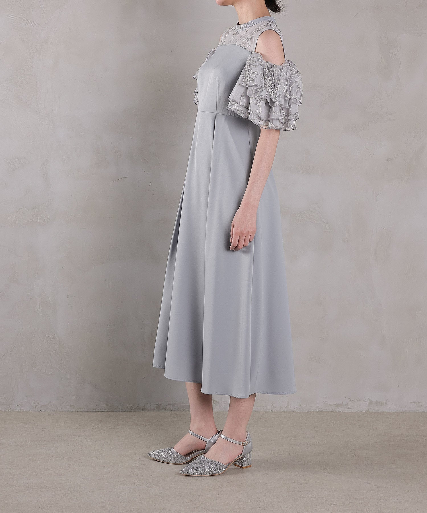 チュールラメ刺繍 オフショル Aラインワンピース ドレス