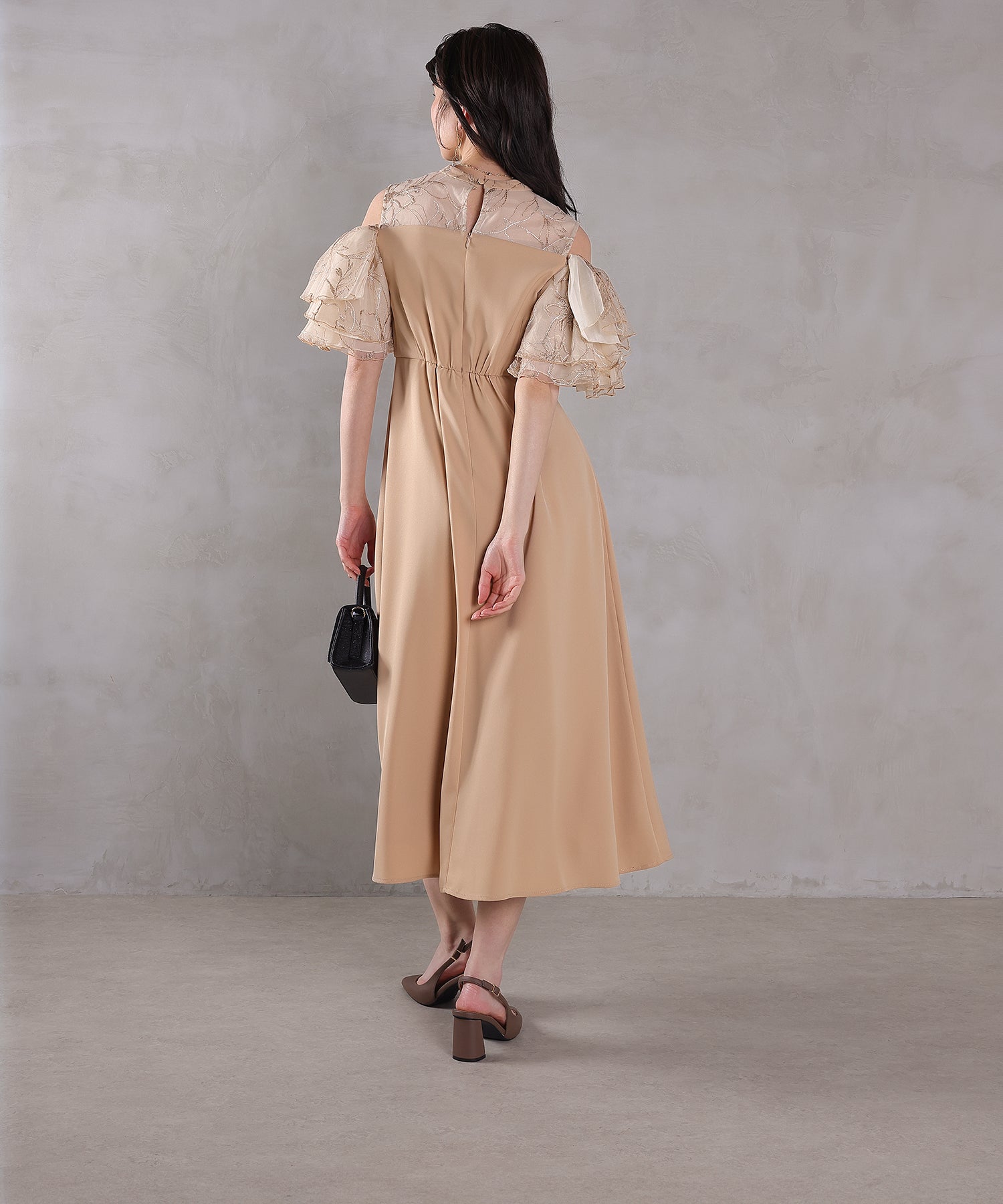 チュールラメ刺繍 オフショル Aラインワンピース ドレス